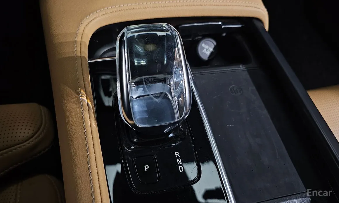 Фото 9 - Volvo S90