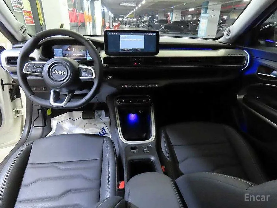 Фото 10 - Jeep Avenger