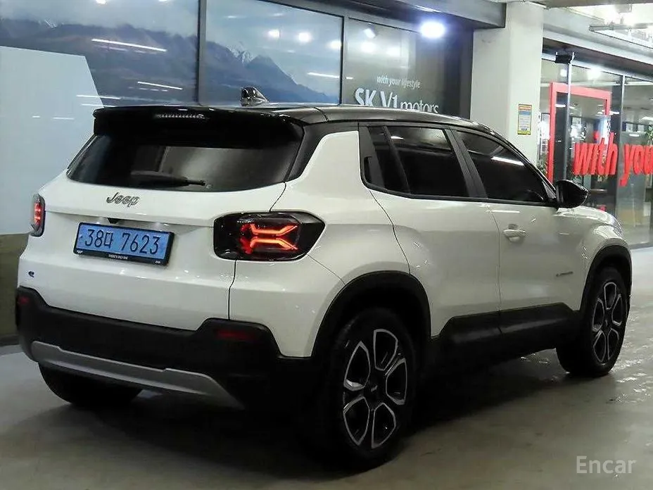 Фото 4 - Jeep Avenger