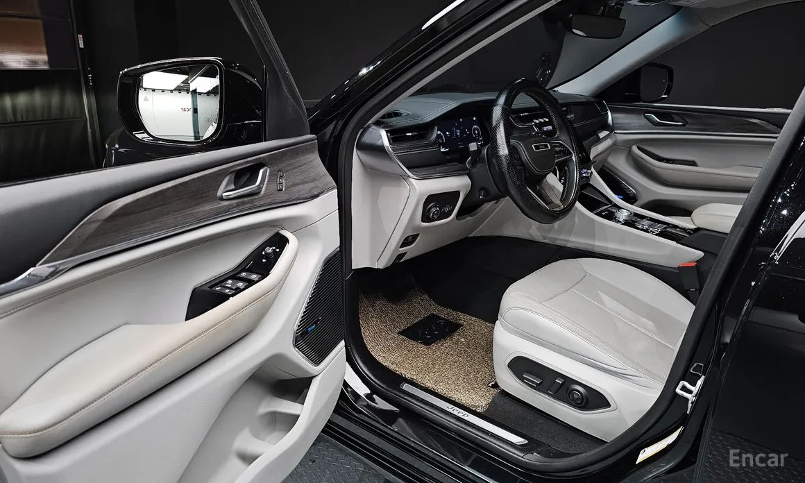 Фото 11 - Jeep Cherokee