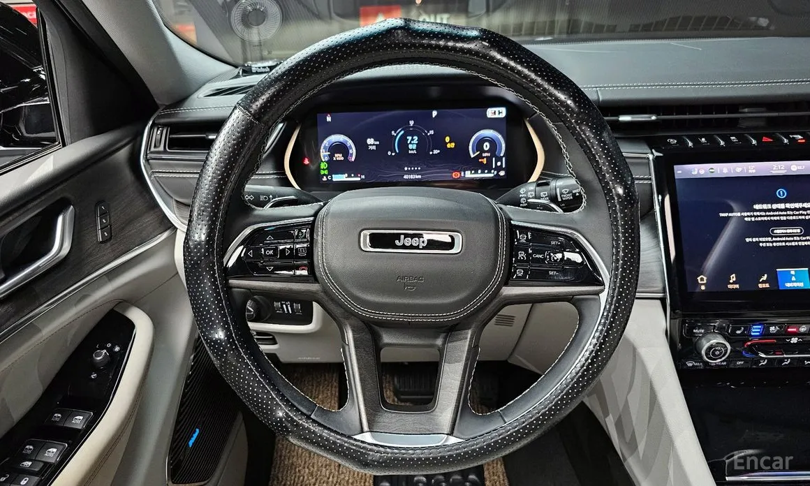 Фото 13 - Jeep Cherokee