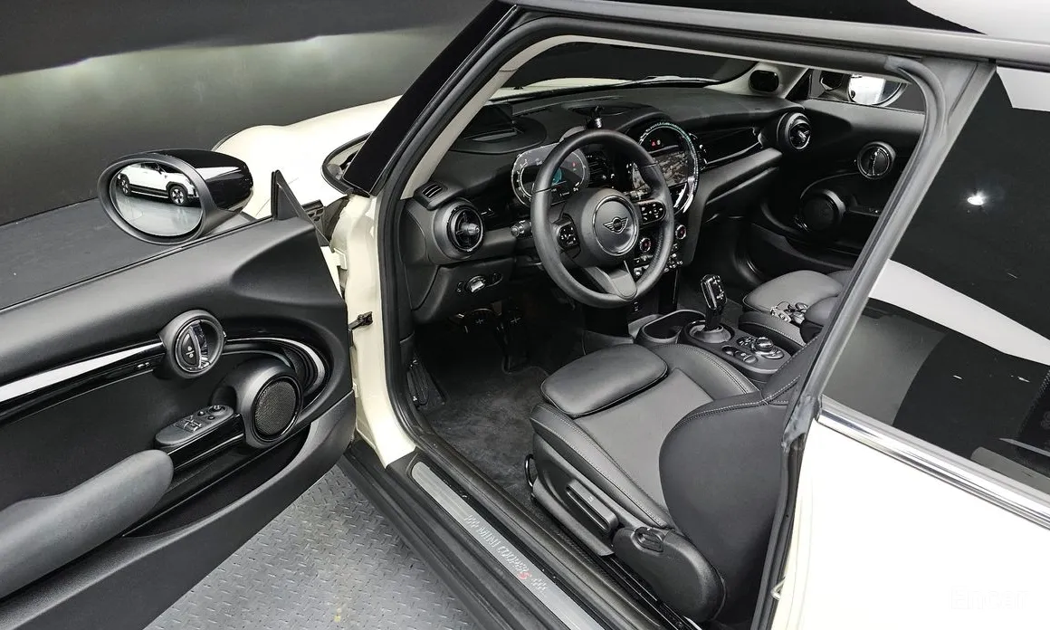 Фото 11 - Mini Cooper