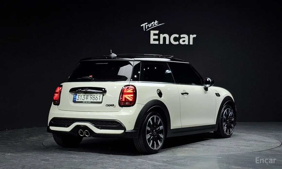 Фото 2 - Mini Cooper