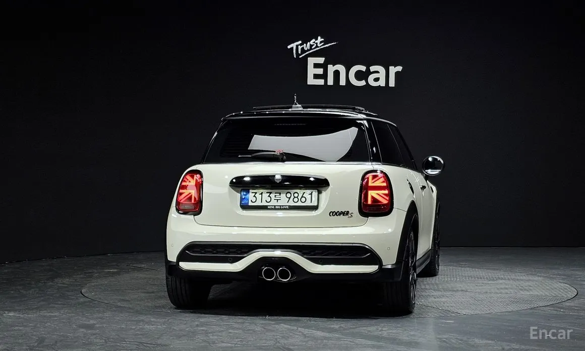 Фото 4 - Mini Cooper