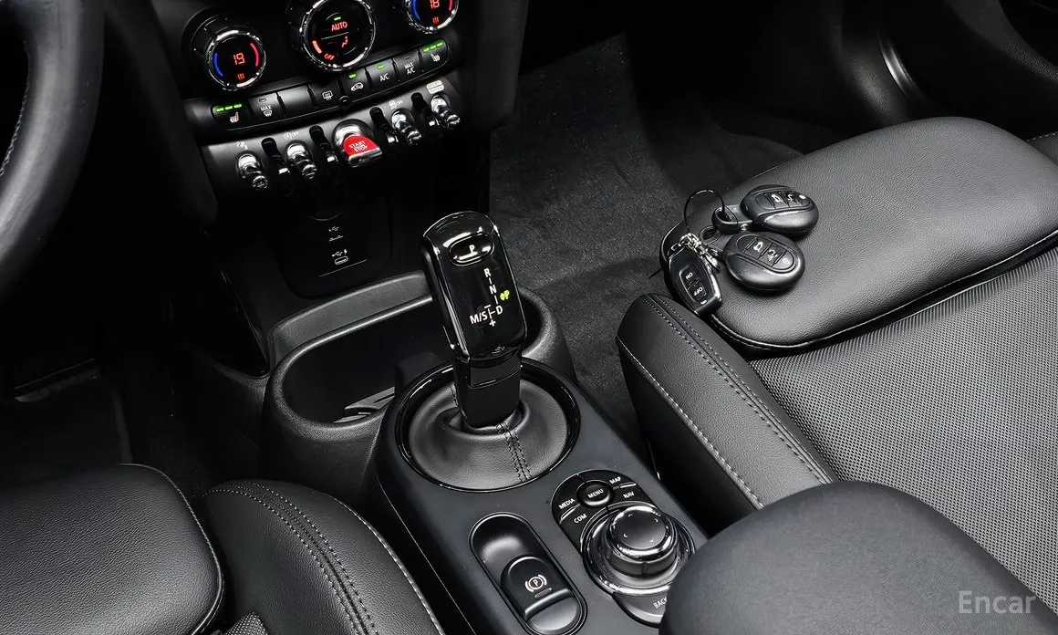 Фото 9 - Mini Cooper