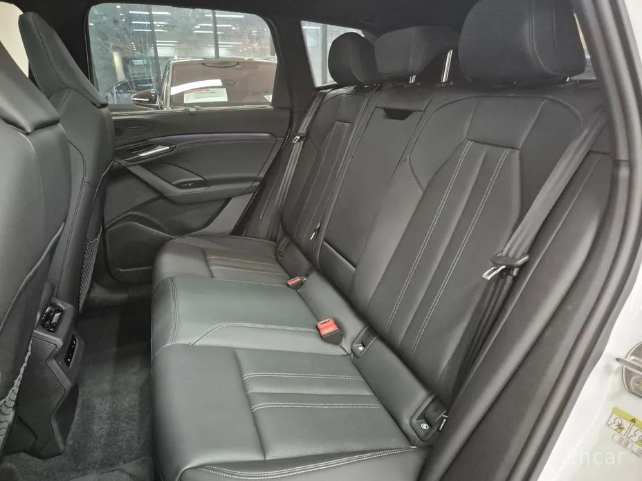 Фото 11 - Audi Q6 e-tron