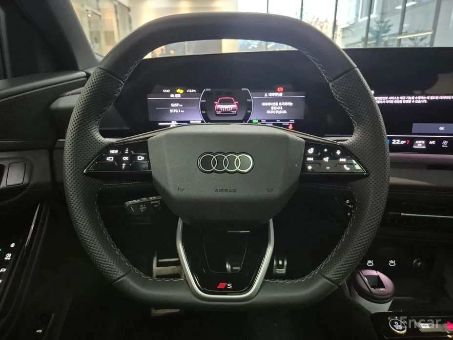 Фото 12 - Audi Q6 e-tron