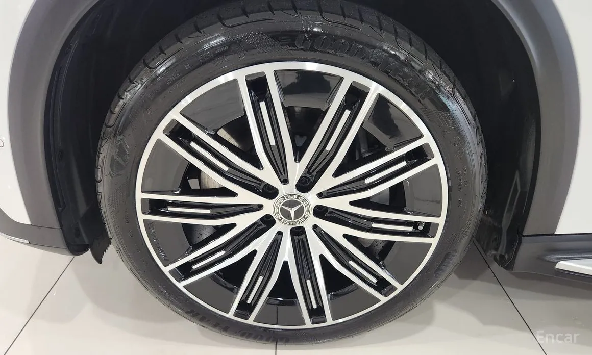 Фото 18 - Mercedes-Benz EQE