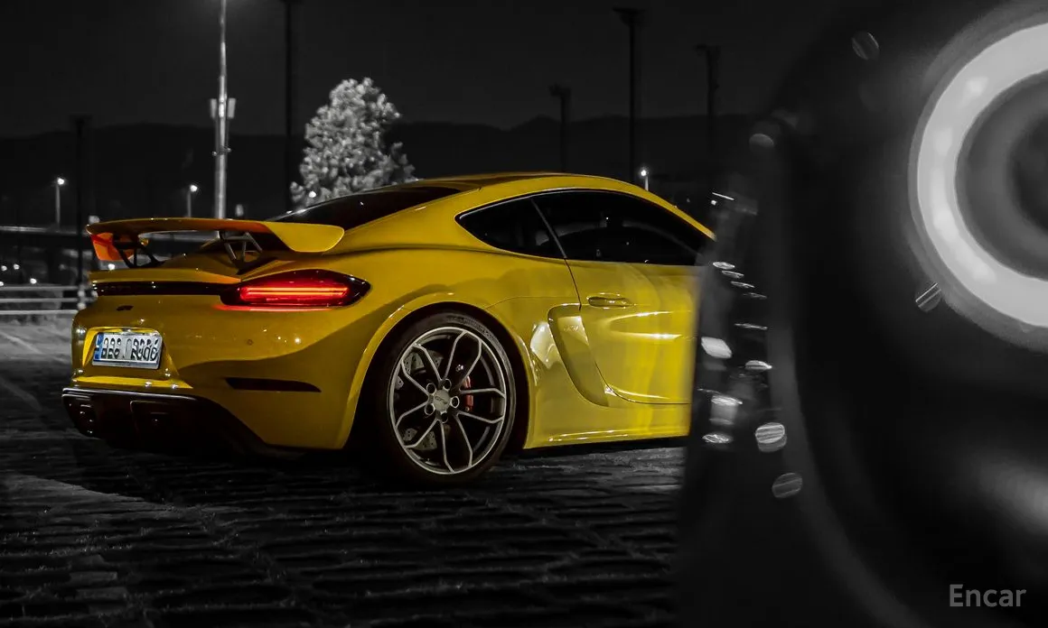 Фото 2 - Porsche 718