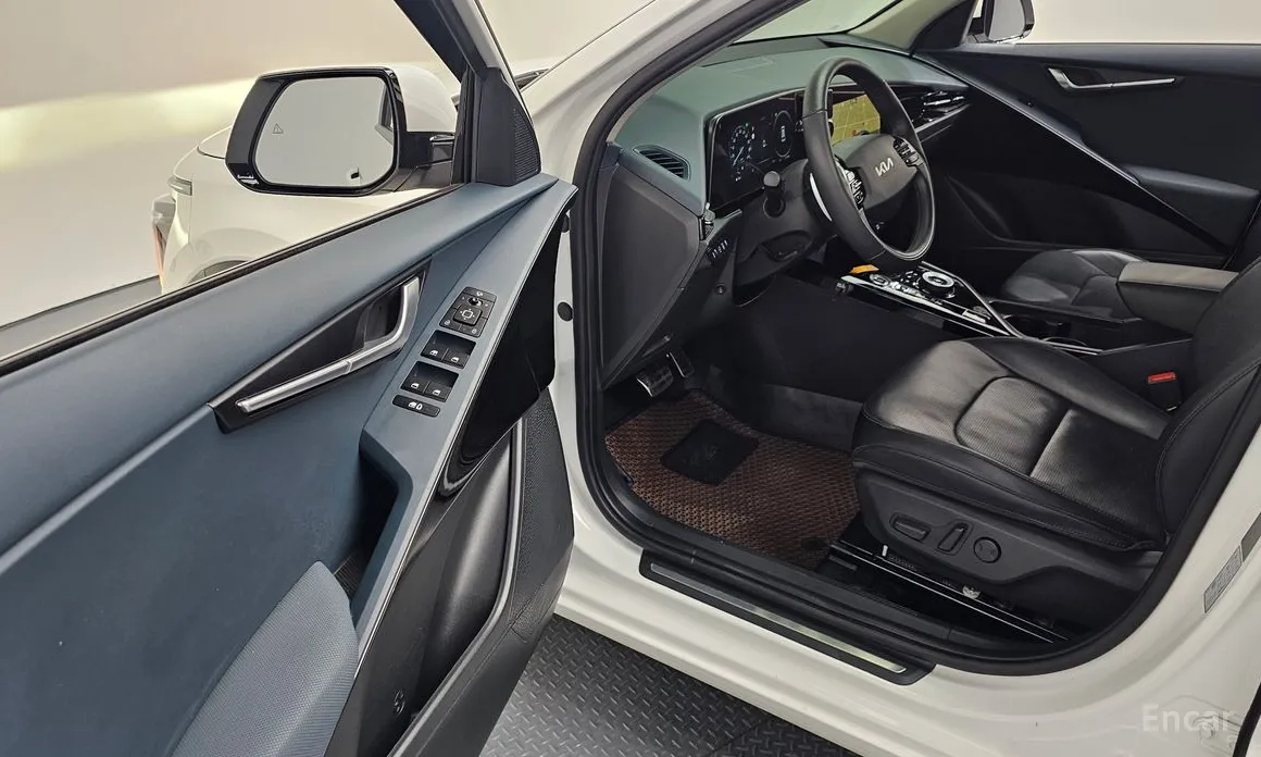 Фото 10 - Kia Niro