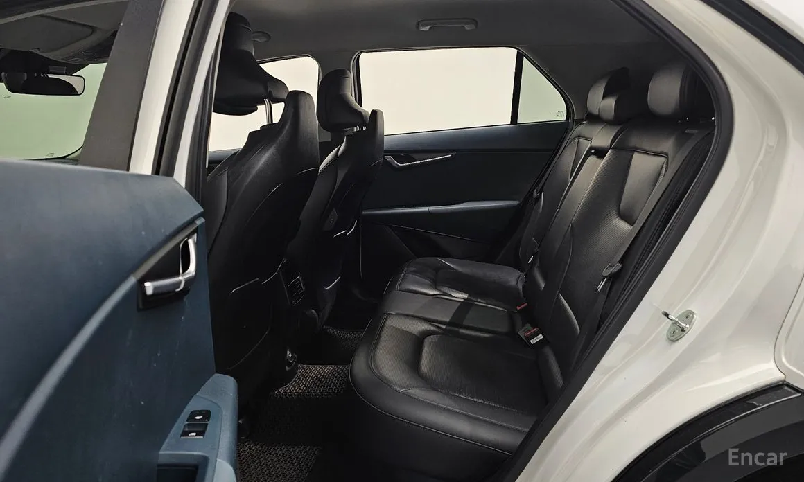 Фото 13 - Kia Niro