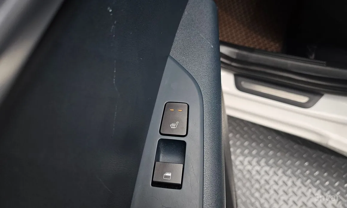 Фото 18 - Kia Niro