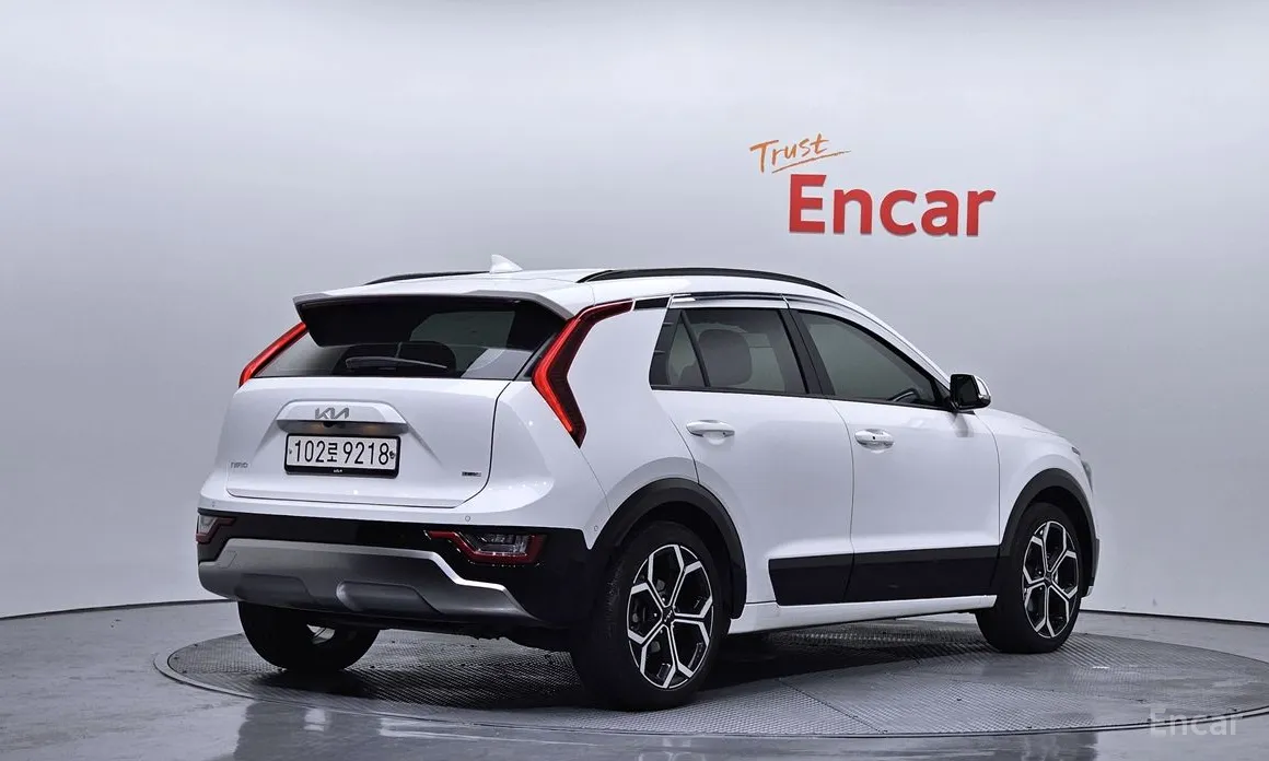 Фото 2 - Kia Niro