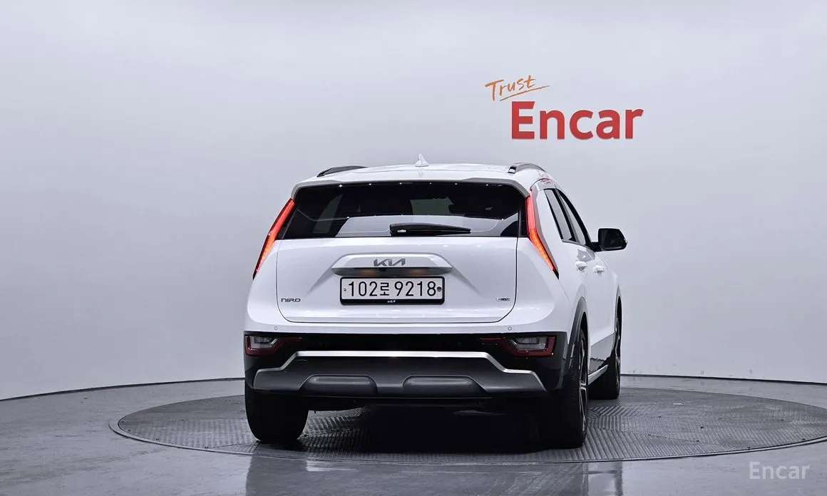 Фото 4 - Kia Niro