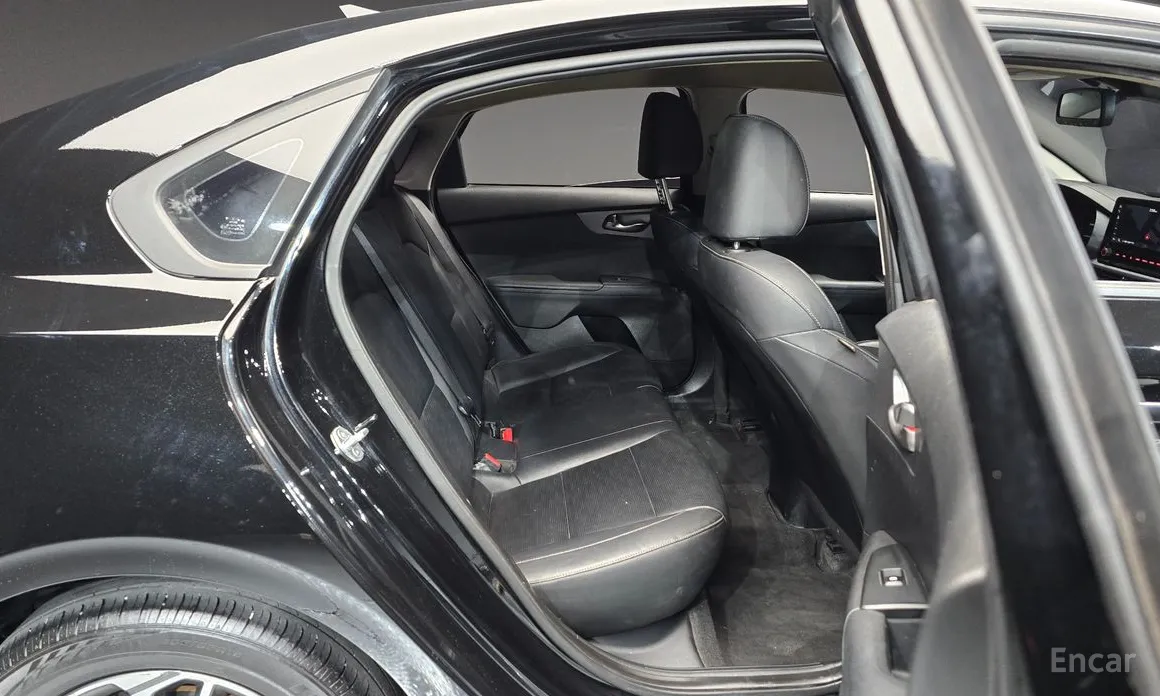 Фото 12 - Kia K3