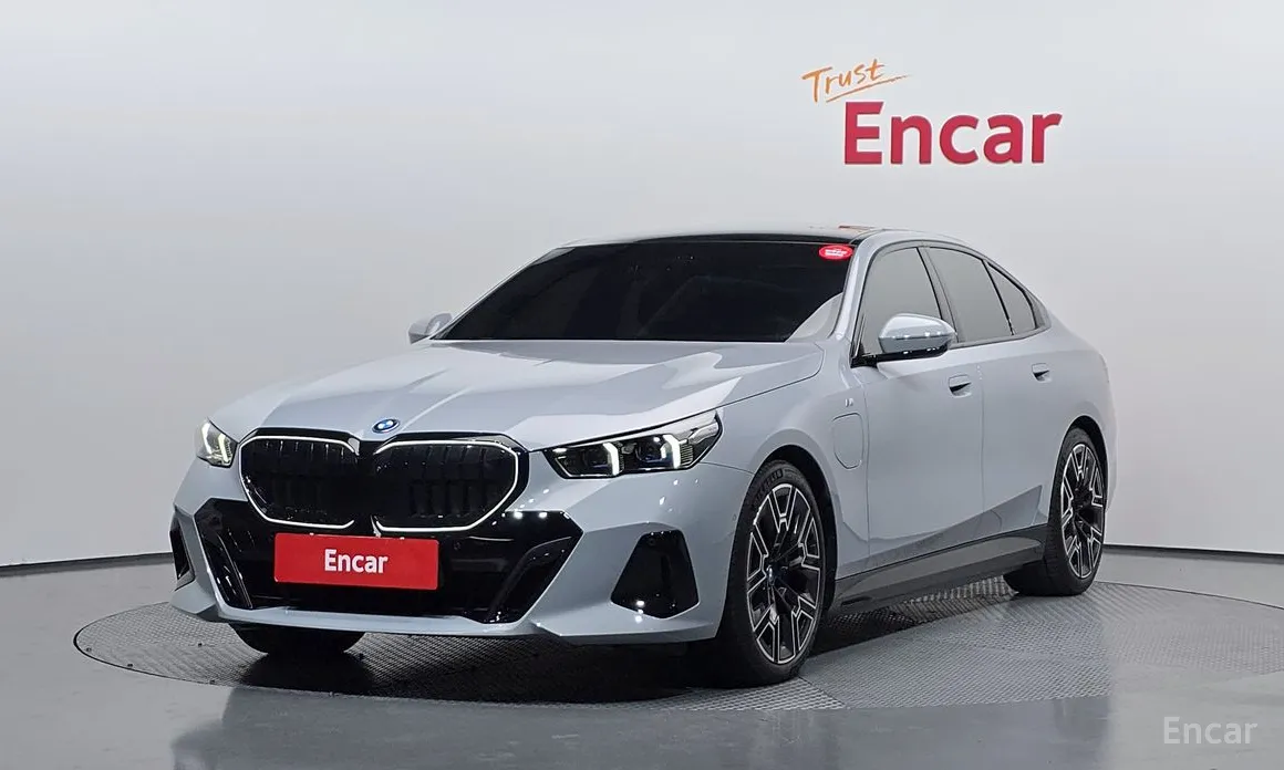 Фото 1 - BMW 5 Series