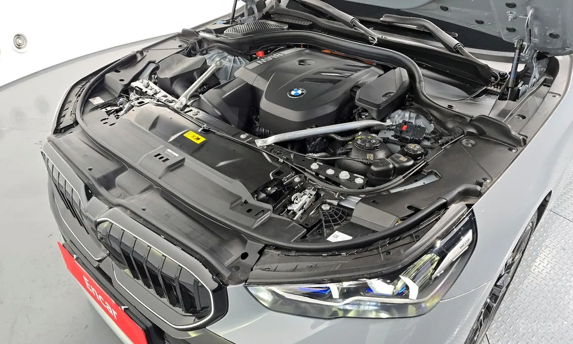 Фото 6 - BMW 5 Series