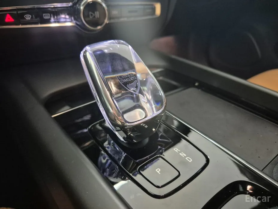 Фото 13 - Volvo V60