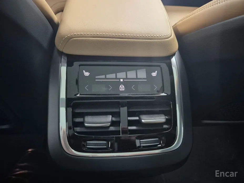 Фото 17 - Volvo V60