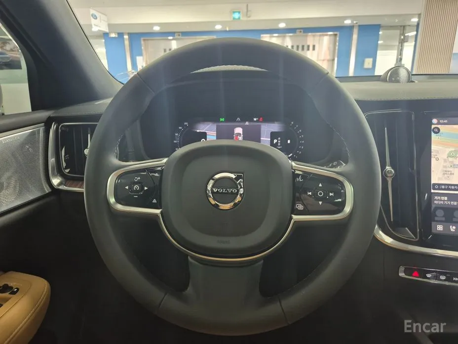 Фото 8 - Volvo V60