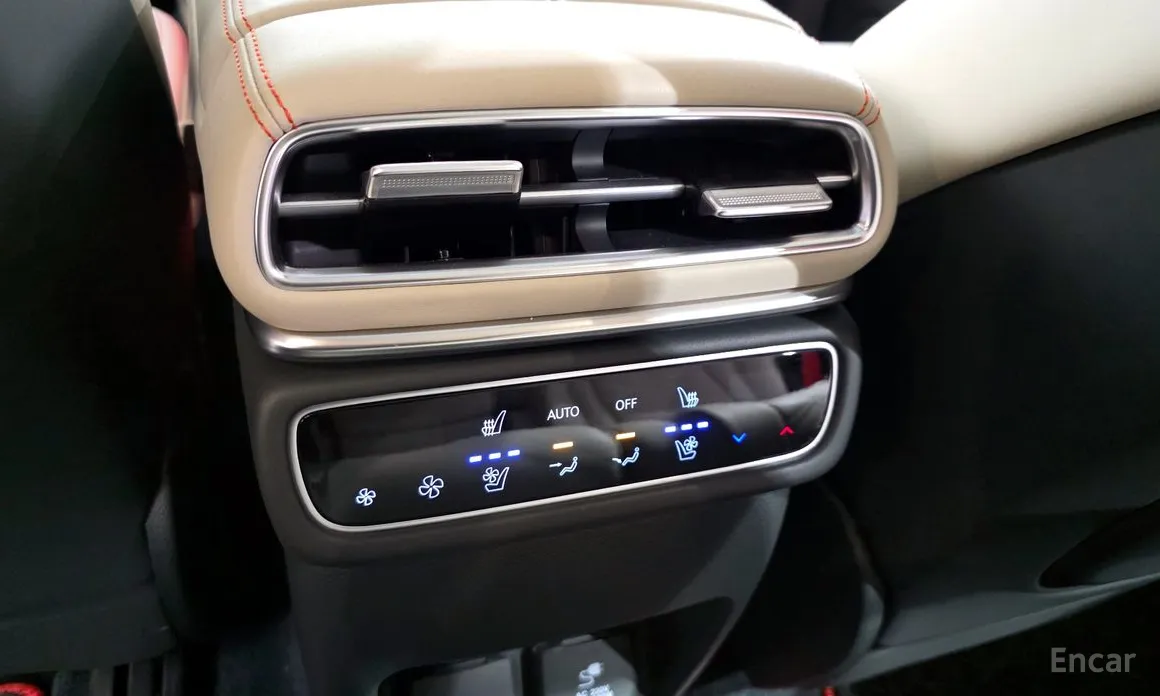 Фото 17 - Genesis GV80