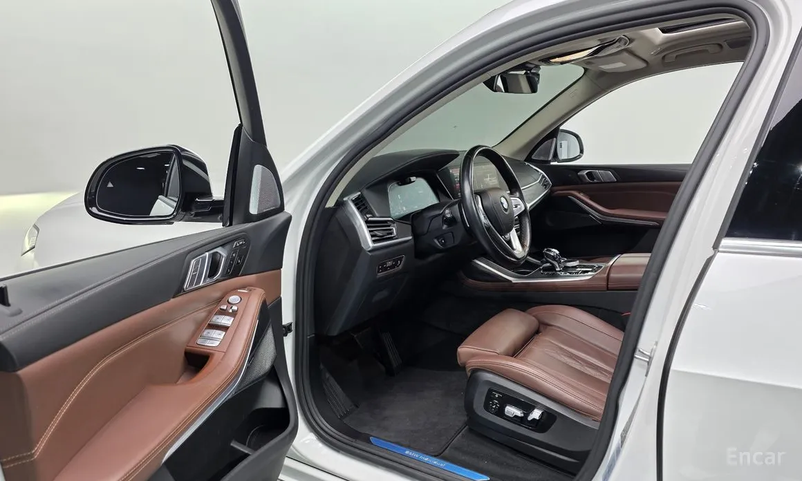 Фото 11 - BMW X7