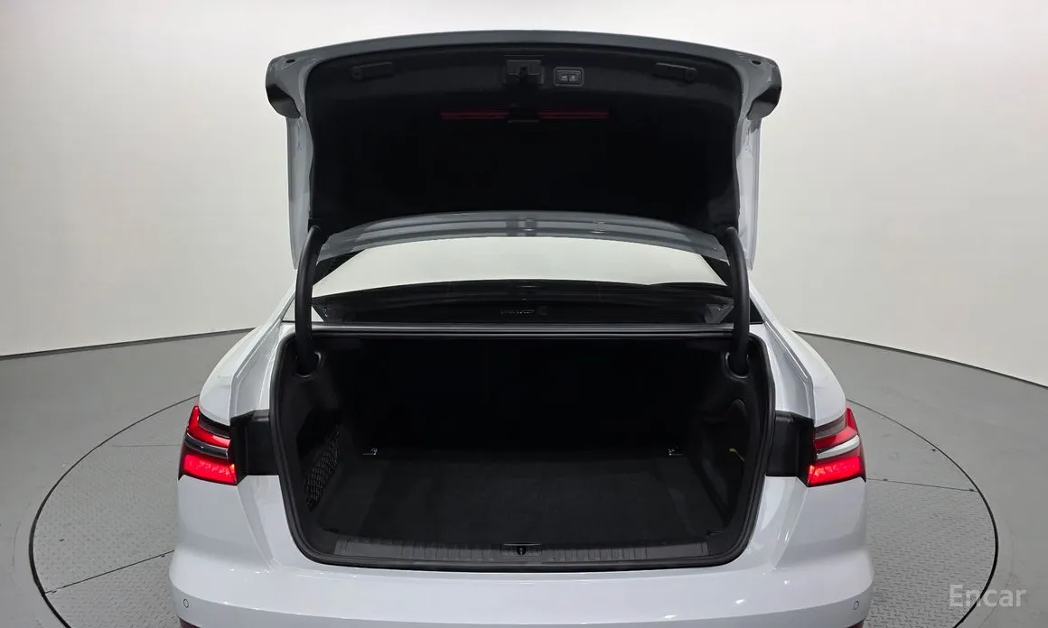 Фото 20 - Audi A6