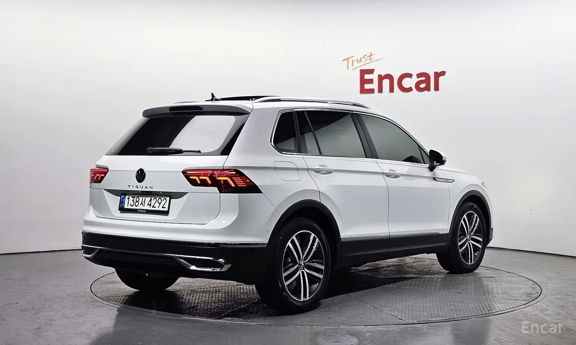 Фото 2 - Volkswagen Tiguan