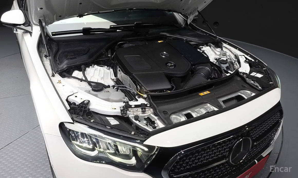 Фото 6 - Mercedes-Benz E-Class