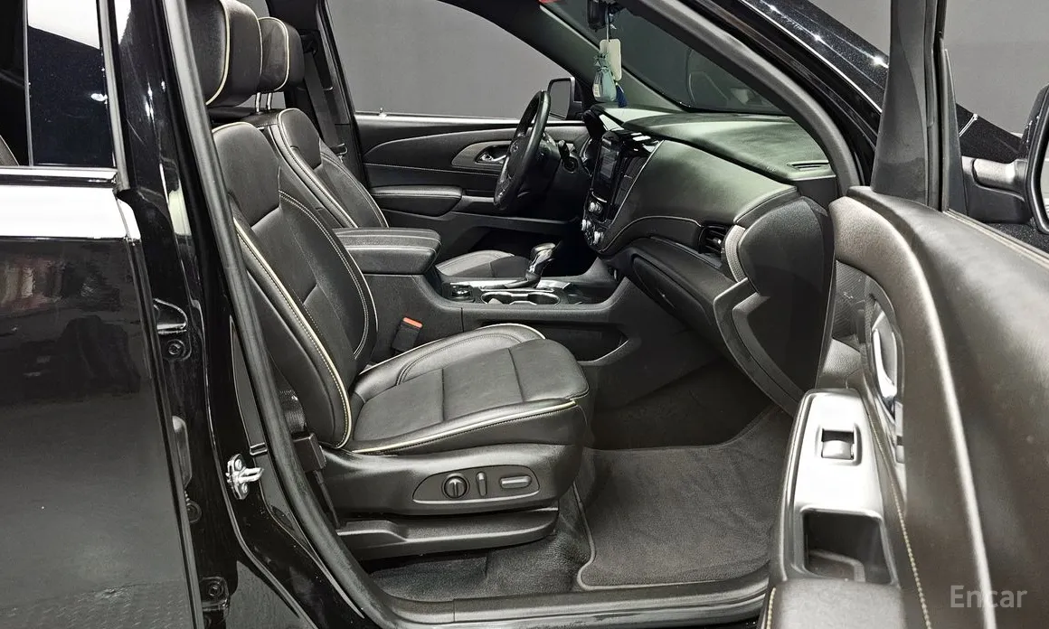 Фото 11 - Chevrolet Traverse