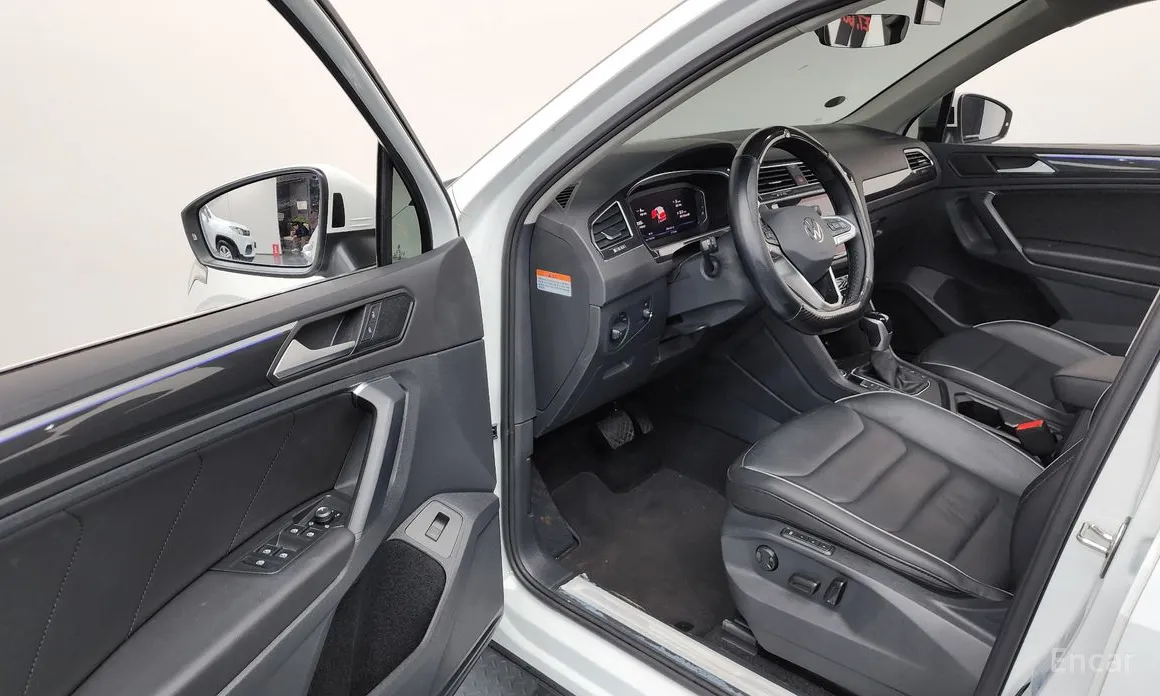 Фото 10 - Volkswagen Tiguan