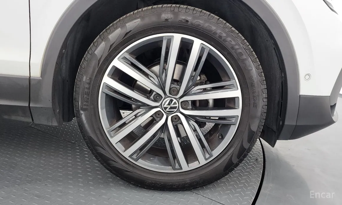 Фото 5 - Volkswagen Tiguan