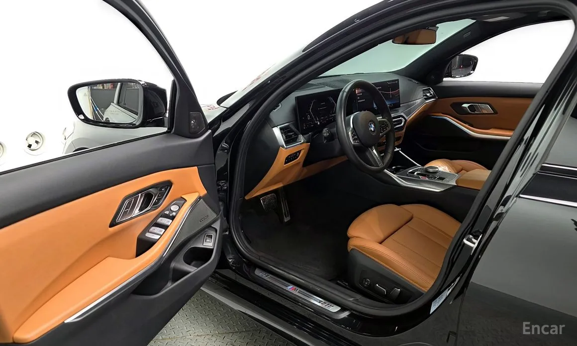 Photo 10 - BMW 3 Series