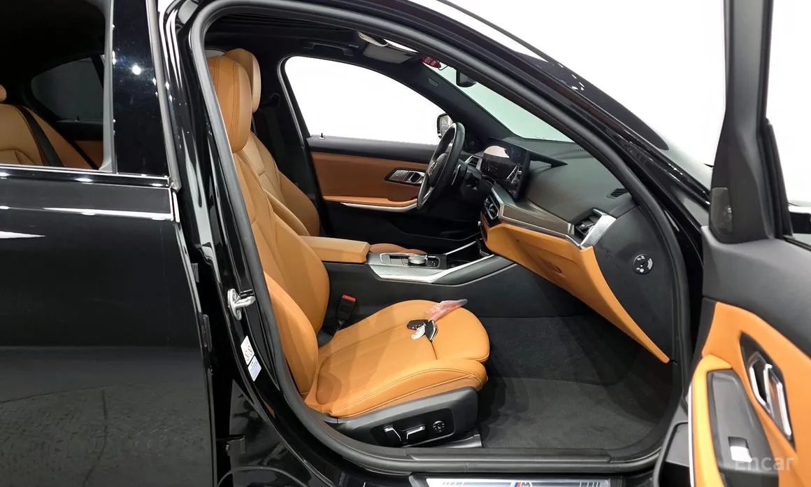 Photo 11 - BMW 3 Series