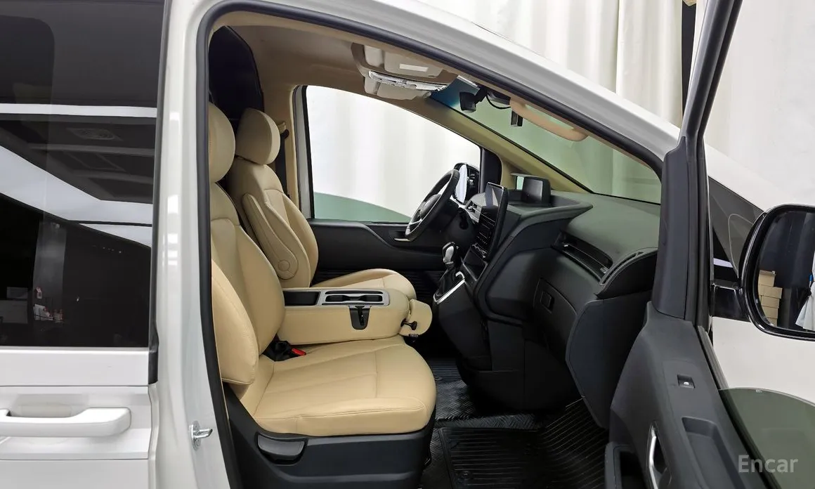 Фото 11 - Hyundai Staria