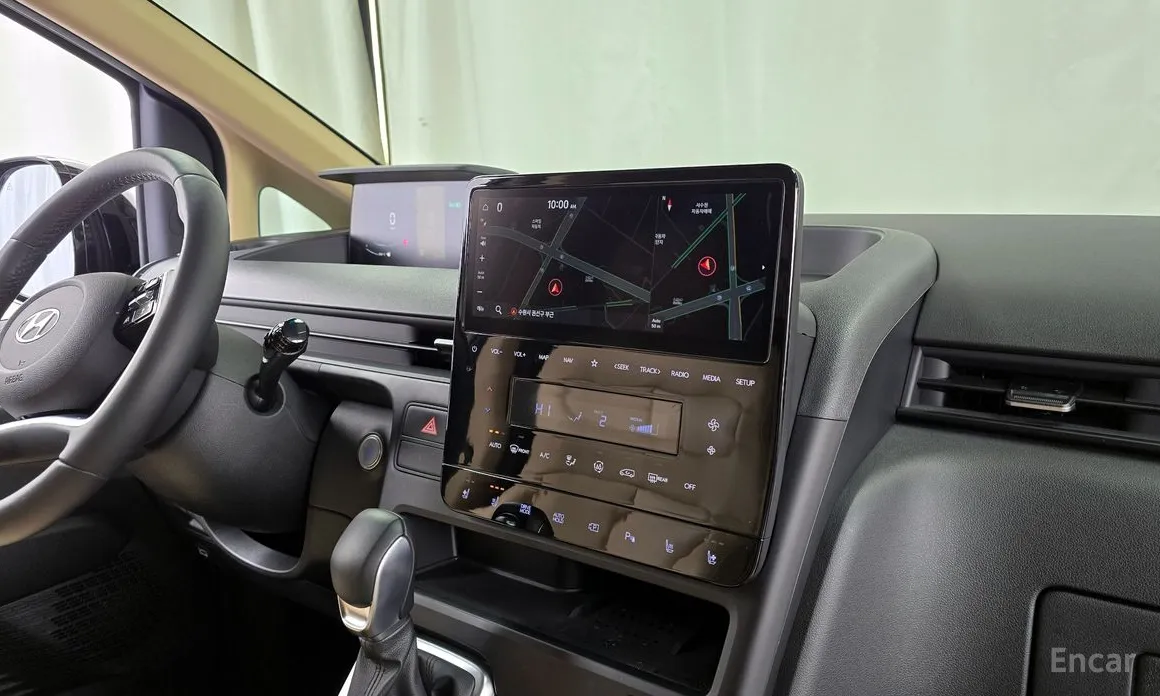 Фото 14 - Hyundai Staria