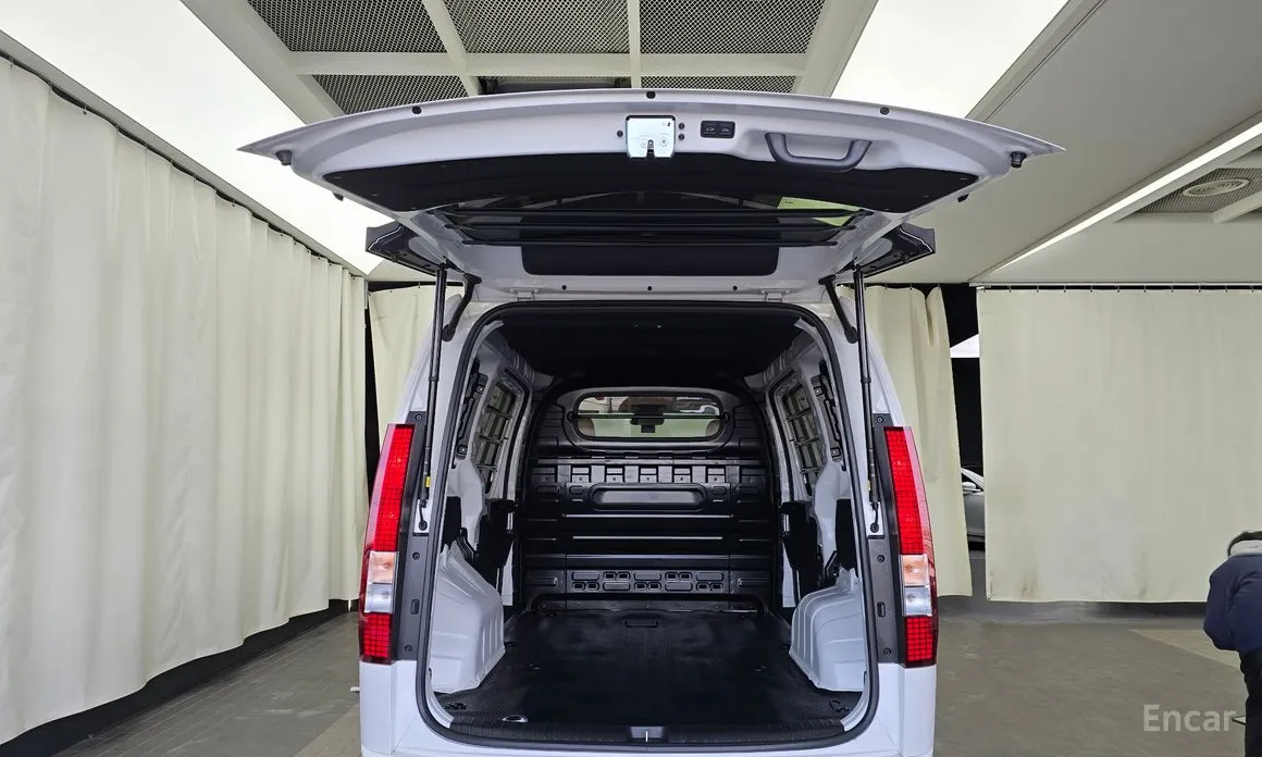 Фото 20 - Hyundai Staria