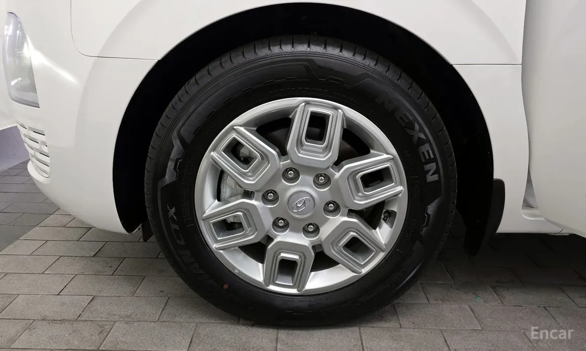 Фото 5 - Hyundai Staria