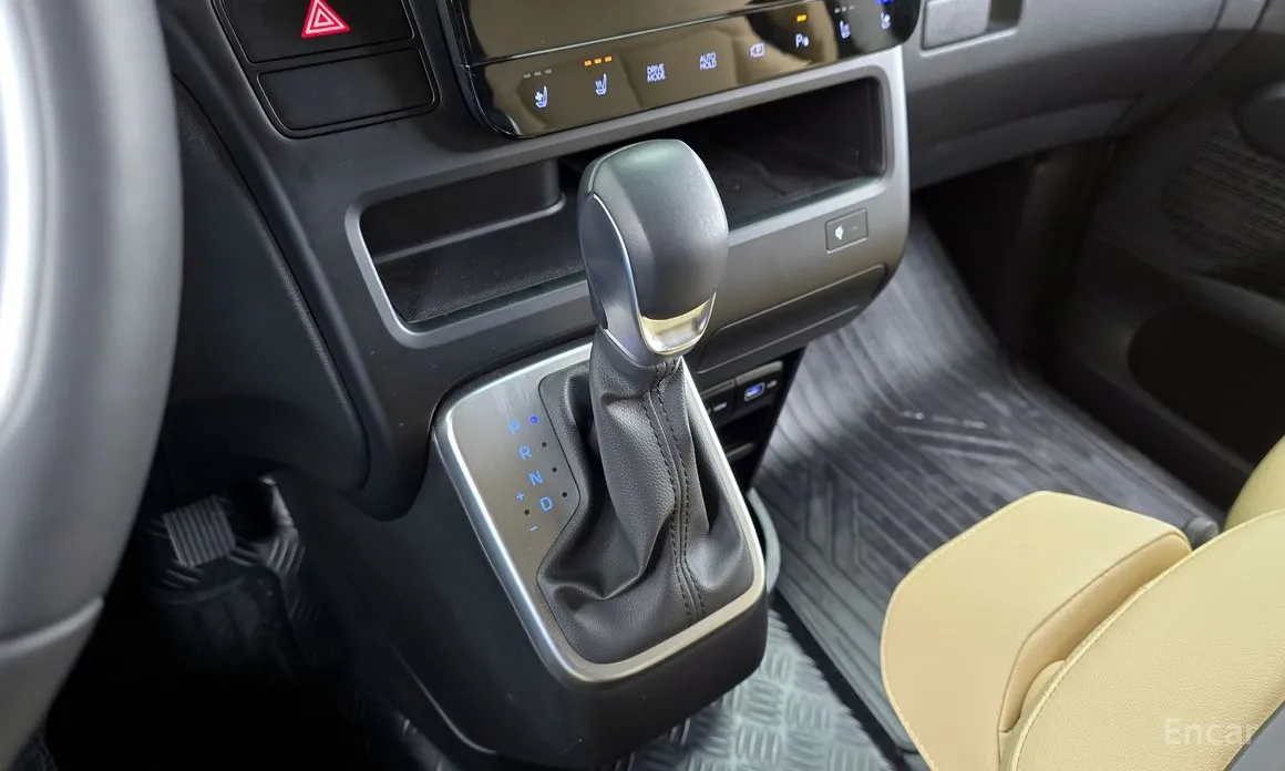 Фото 9 - Hyundai Staria