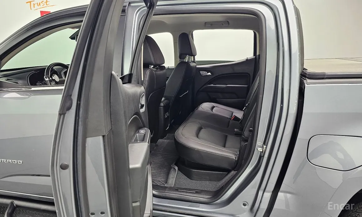 Фото 12 - Chevrolet Colorado