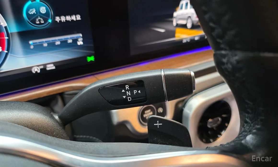 Фото 9 - Mercedes-Benz G-Class