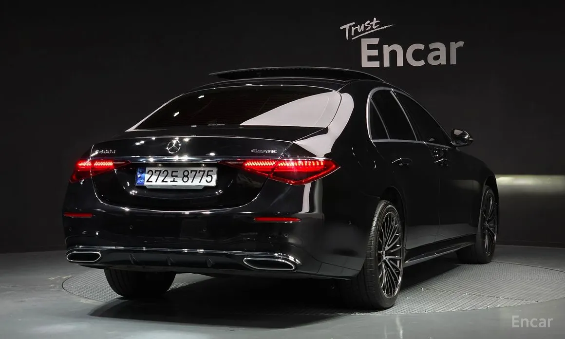 Photo 2 - Mercedes-Benz S-Class