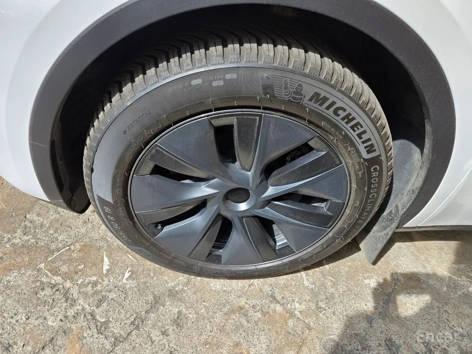 Фото 3 - Tesla Model Y