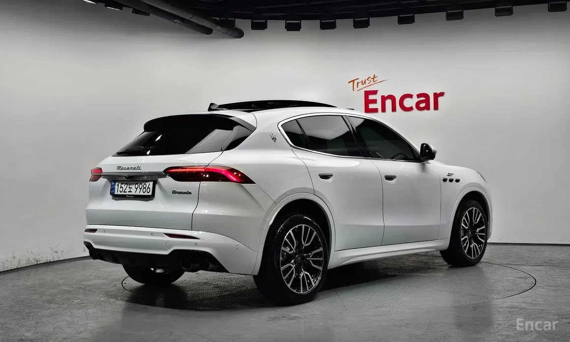 Фото 2 - Maserati Grecale