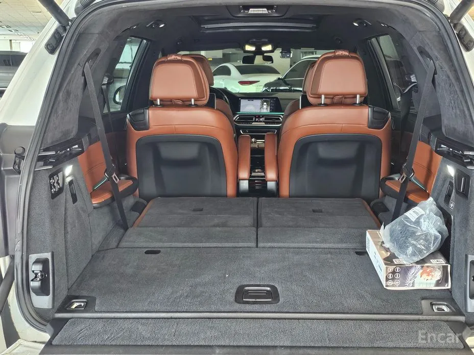 Фото 10 - BMW X7