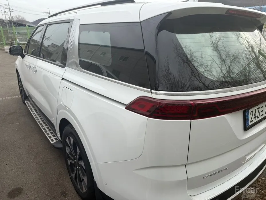 Фото 2 - Kia Carnival