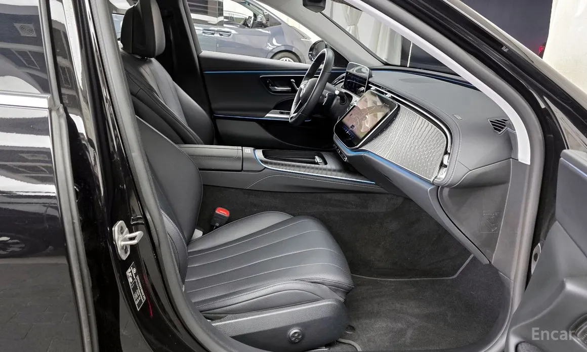 Фото 11 - Mercedes-Benz E-Class