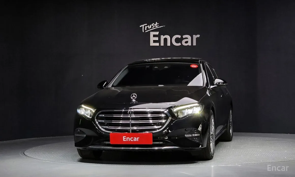 Фото 3 - Mercedes-Benz E-Class