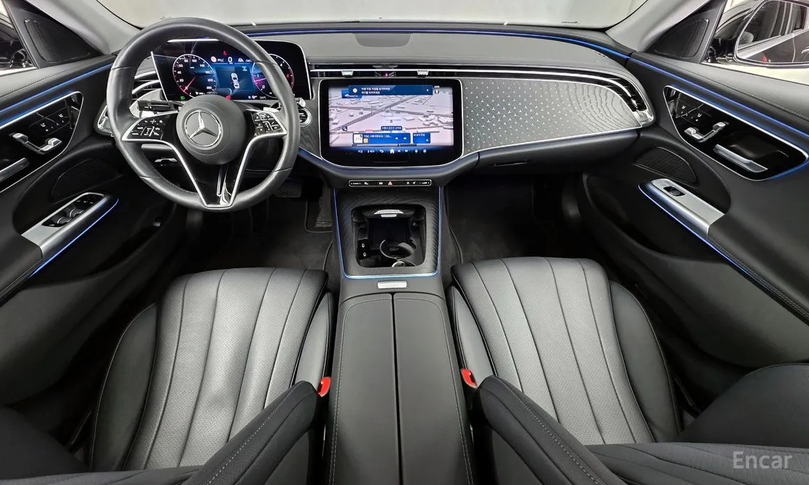 Фото 7 - Mercedes-Benz E-Class