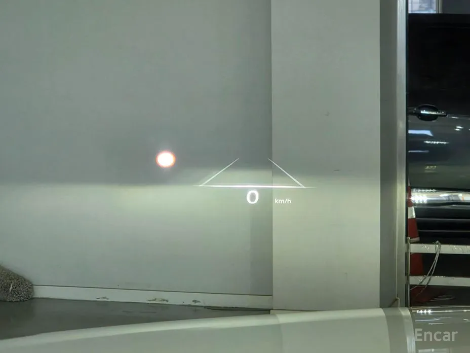 Фото 11 - Genesis G90